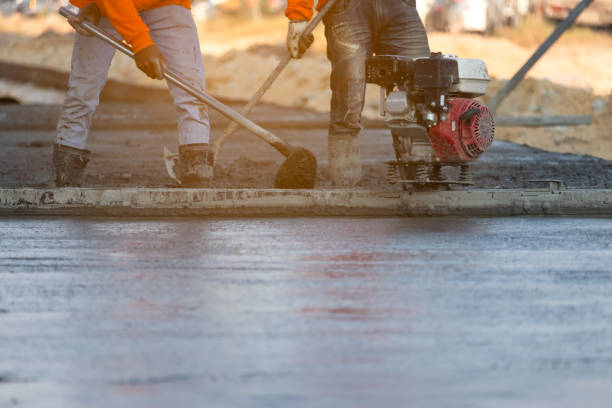 Best Concrete Sidewalk Installation  in North Pembroke, MA